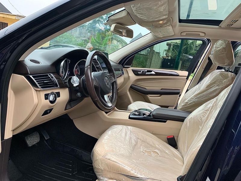 Thumbnail 4 of 2018 Mercedes-Benz GLE-Class